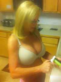 a milf from Hood River, Oregon
